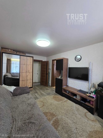 Продам двокімнатну квартиру перший поверх - фото 1