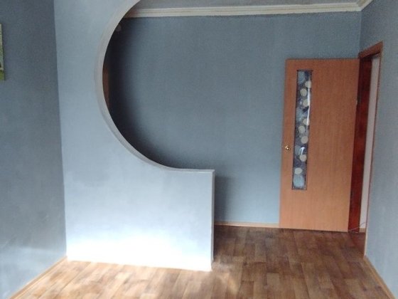 Продам 2х комнатную квартиру в районе автовокзала . Кам'янське