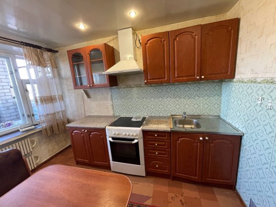 Простора 4-кімн квартира для великої родини на Лівому березі