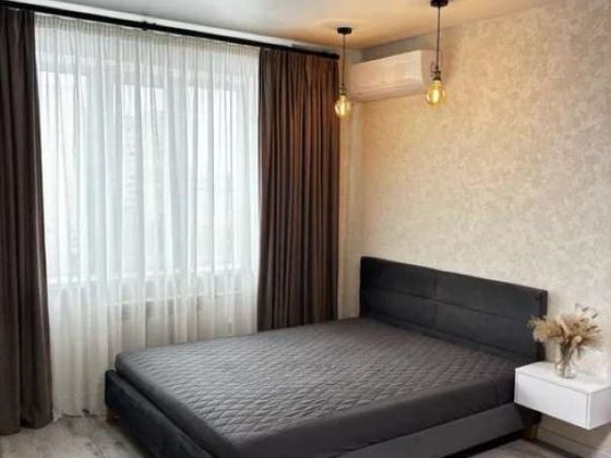 Продаж 1-к квартири вул. Академіка Єфремова 7а Киев