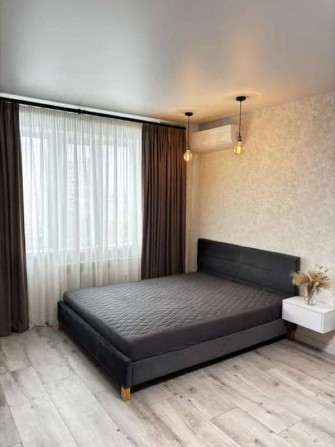 Продаж 1-к квартири вул. Академіка Єфремова 7а - фото 1