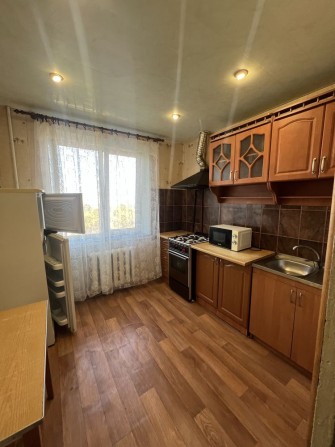 Продам 3к 3м Левый берег - фото 1