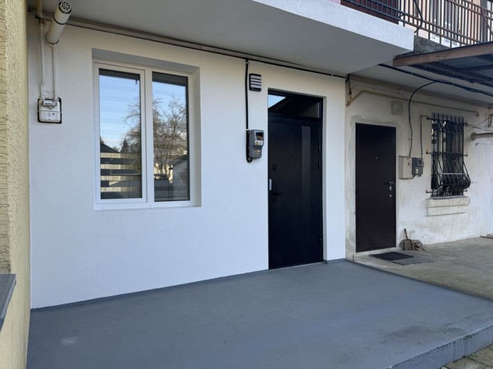 Продам 1км квартиру по вул.Нафтовиків 40 - фото 1