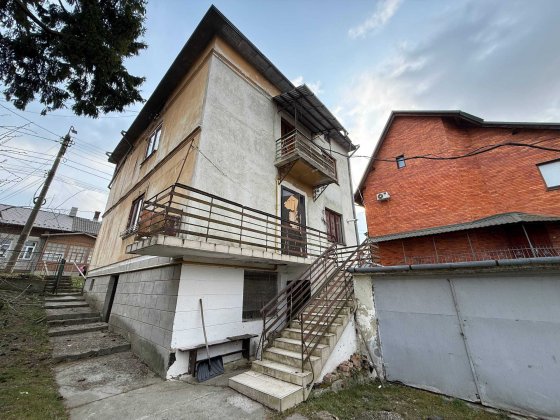 Продаж 3 кімнатної квартири Дрогобич