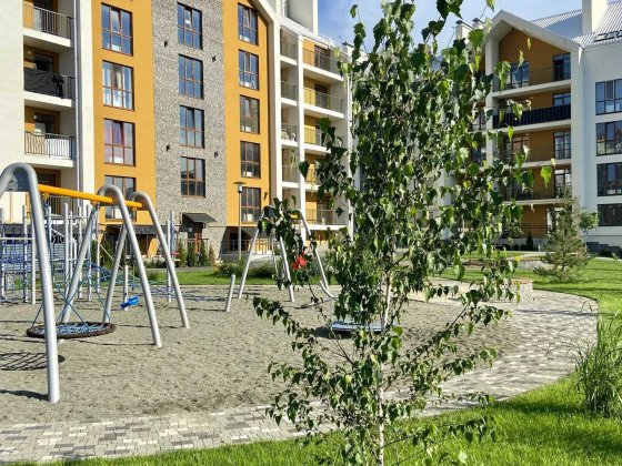 ТРЬОХ-кімнатна квартира з видом на озеро. ДЕРЖ ПРОГРАМИ ТАК. Гостомель