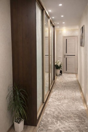 Продається затишна 2 кімнатна квартира в районі Коновальця - фото 1