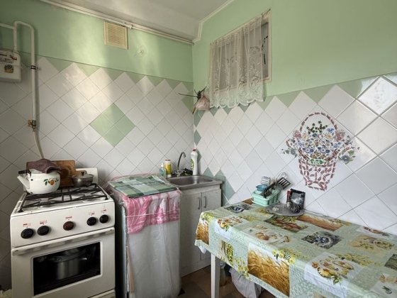 Продажа 2 кім. маг. «Руді» Правий берег