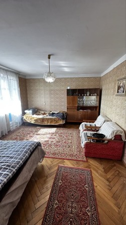 Продається трькімнатна квартира  у Дрогобичі по вул.В. Великого - фото 1