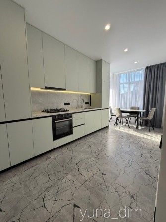 1 кімнатна квартира з меблями та технікою|новобудова|центр|м.Дубно - фото 1