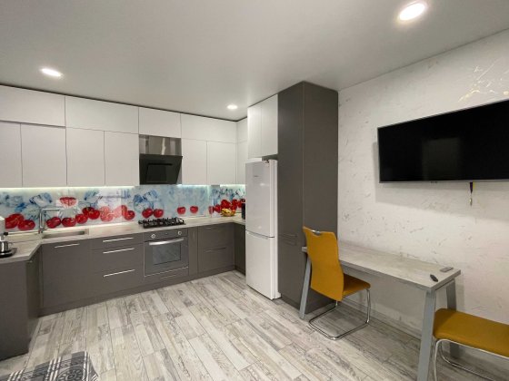 1к з ремонтом 40 м² Газ + тепла підлога  5 хв до Бучанського парку Гостомель