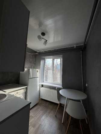 1 комнатная  квартира с мебелью и техникой  на Черемушках . - фото 1