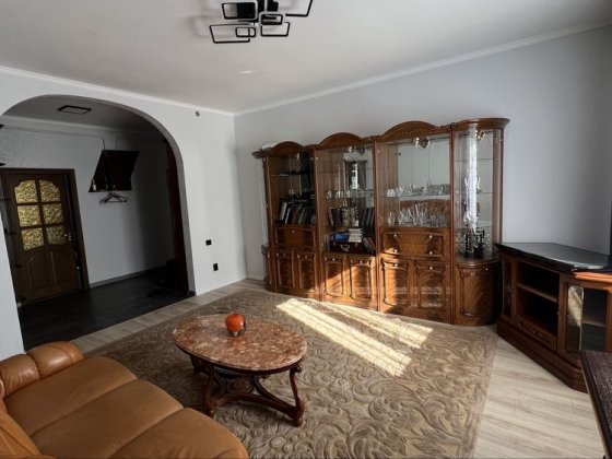 Простора, світла 3-кімнатна квартира по вул. Шептицького Дрогобич