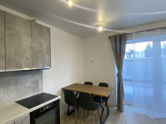 Квартира з новим та сучасним ремонтом! Є власний дворик! Держ програми Гостомель