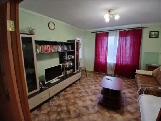 Продам квартиру в очень хорошем районе,все находится очень близко Желтые Воды