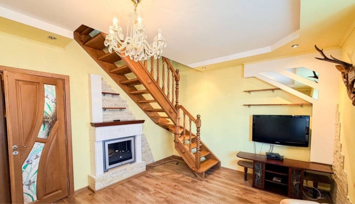 Дворівнева квартира м. Дрогобич район Шептицького - фото 1