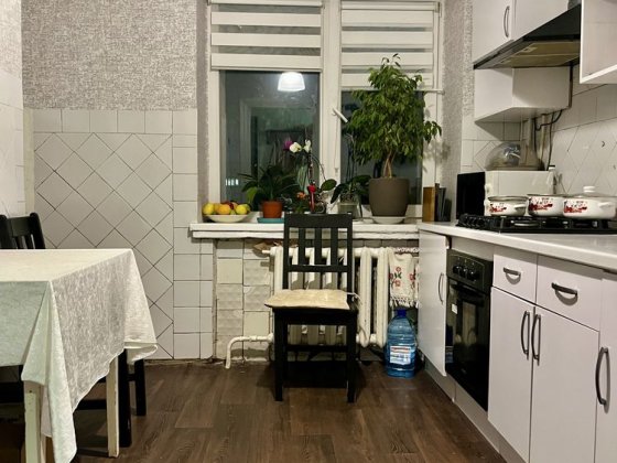 Центр, трикімнатна  квартира 72 м2 з ремонтом !Без комісії! Гостомель