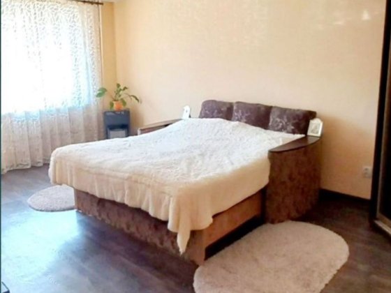 Продажа 1 комнатной с ремонтом.Центр Л/Б Каменское