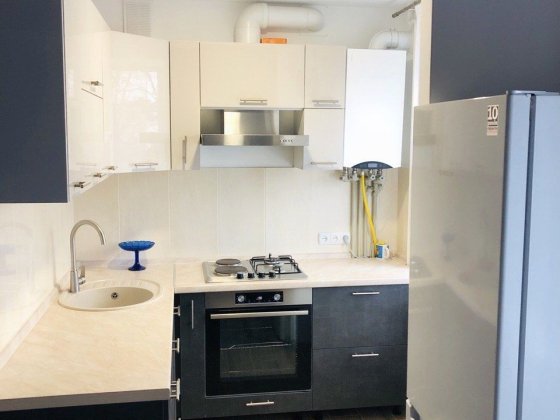 Продам 3кв.(  за програмоюЄ Відновлення)АО газ Центр 46000$ Кам'янське