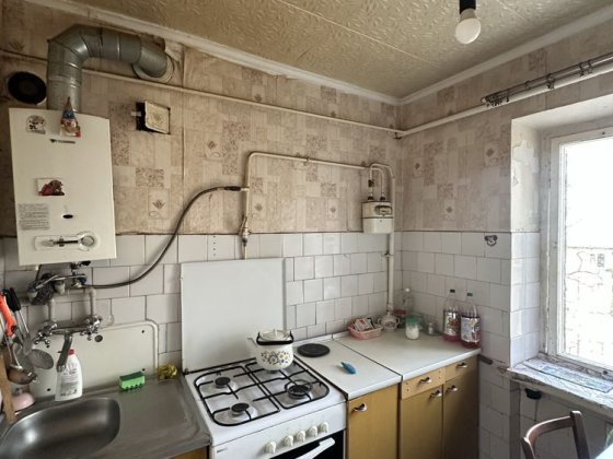 Продам 3-кімнатну квартиру на Черемушках | Є-відновлення Каменское