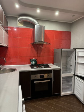 Продам 2х  кімнатну квартиру - фото 1