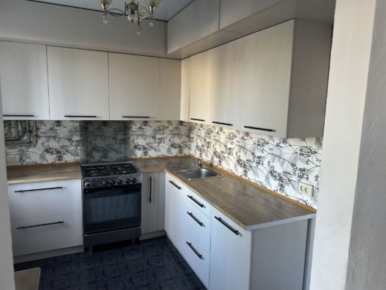 4-к квартира 80м² с евроремонтом и автономкой. Б-р Строителей. Каменское