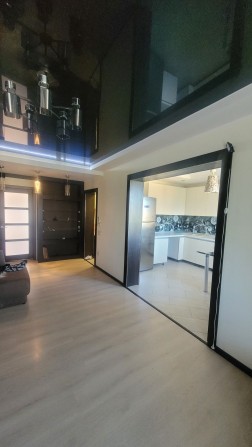 Квартира 98 кв.м. АО - фото 1