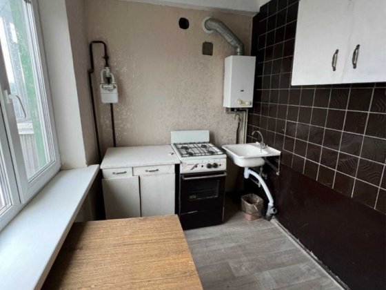 Продам 2 х ком квартиру. Никопольская. Каменское