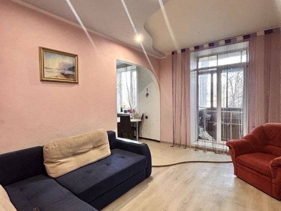 Продам 3 комнатную в центре проспект Свободы Кам'янське