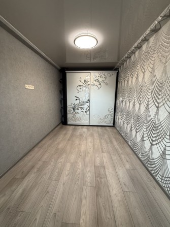 Продам 3к с евроремонтом  до автовокзала 10 минут! Сертификат! - фото 1