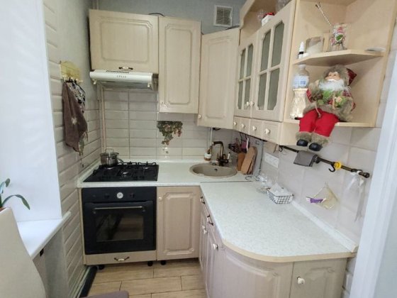 Продам 3 х ком квартиру. Центр. Сертификат. Проспект Свободы Каменское