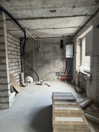 Продам 2-х ком.квартиру 90м2 в Центральной части города! - фото 1