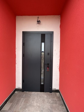 Окрема квартира в центрі Гостомеля з підвалом просторим! - фото 1