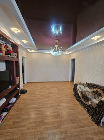 Продам 3-к квартиру, 65 м² в Черноморске (морской квадрат) - фото 1