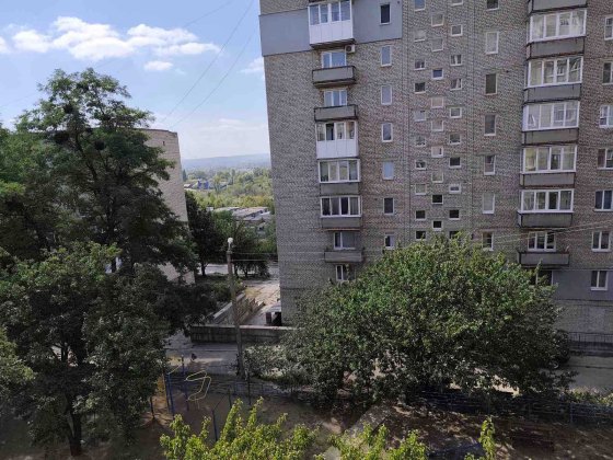 Продам свою 4 кімнатну квартиру Изюм