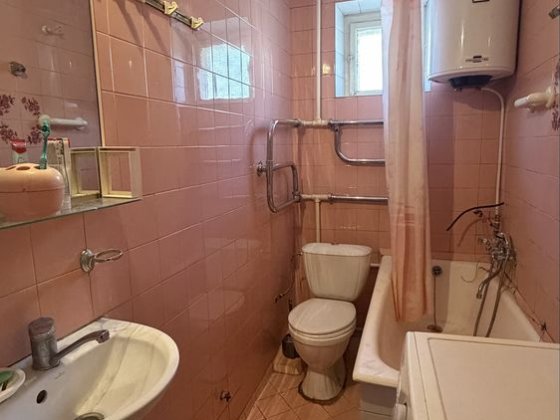 Продам 3-комнатную квартиру  р-н 9 шк Измаил