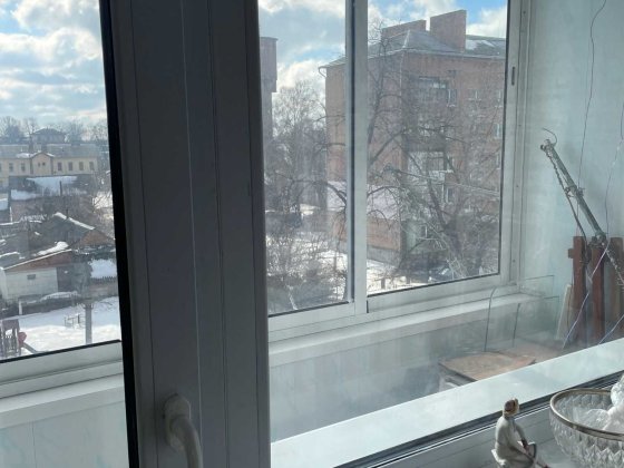 Продам 2кімнатну квартиру-центр Казатин