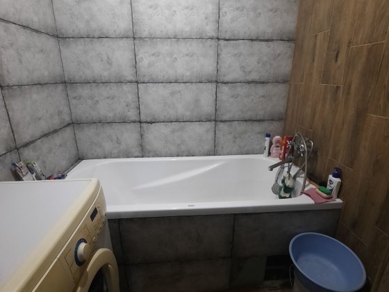 Продаётся 2 комн на 4 микр ЛБ 7/10 Каменское