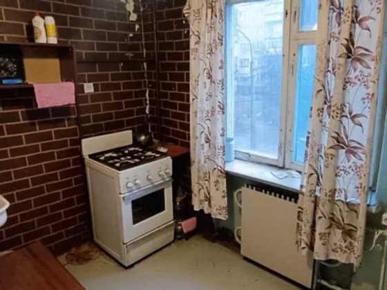 Продам 2-комн. квартиру на 3-ем этаже, БАМ Кам'янське