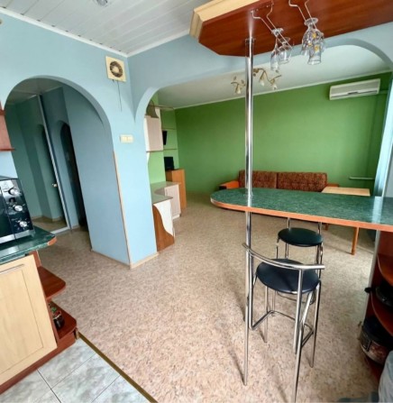 1 комнатная  квартира- студия на 10мкрн. - фото 1