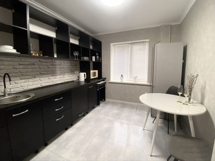 Продам 3-комнатную квартиру левый берег, красная линия - фото 1