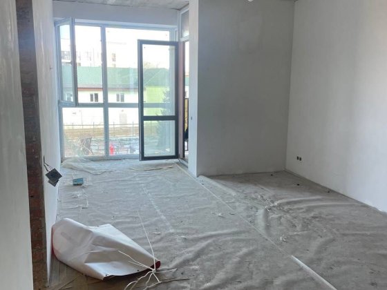 ТЕРМІНОВИЙ ПРОДАЖ, двохкімнатна квартира з частковим ремонтом Гостомель