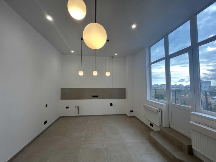 Предлагаю квартиру в  элитном  районе Черноморска! - фото 1