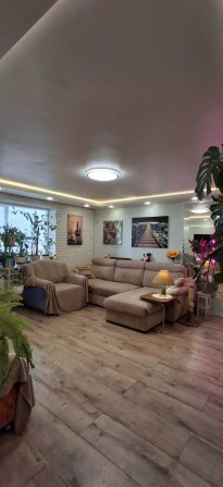 Продам 3х ком квартиру в Новострое Л\Б или обмен на дом в с.Куриловке - фото 1