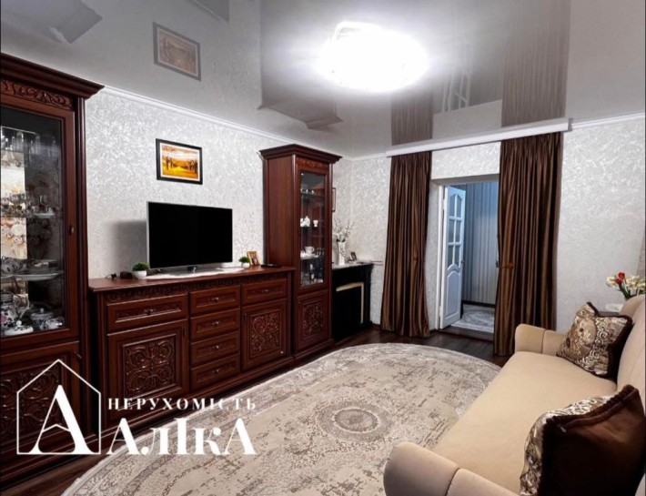 Продам 3-кімнатну квартиру з новим ремонтом! ВСЕ ЗАЛИШАЄТЬСЯ - фото 1