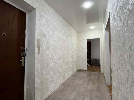 2к кв. біля вечірнього ринку Черноморск