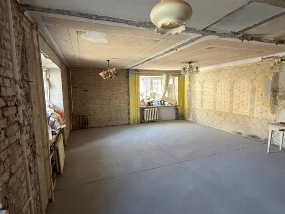 Продам 2-кімнатну квартиру Каменец-Подольский