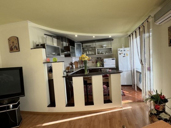 Продам 2к.квартиру  Черноморск Черноморск