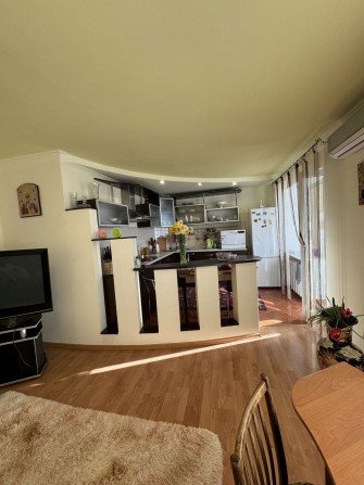 Продам 2к.квартиру  Черноморск - фото 1