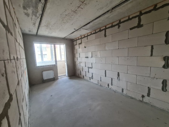 Продам 2-комнатную квартиру Монолит  Черноморск - фото 1