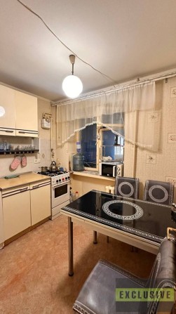 Продам 5 комнатную квартиру - фото 1